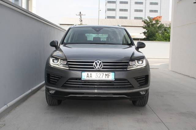 VW Touareg 3.0 TDI DSG 4Motion