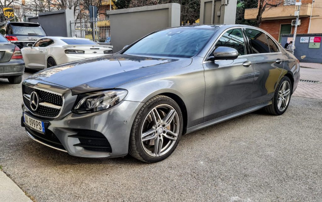 Mercedes-BENZ E-Class 2.2