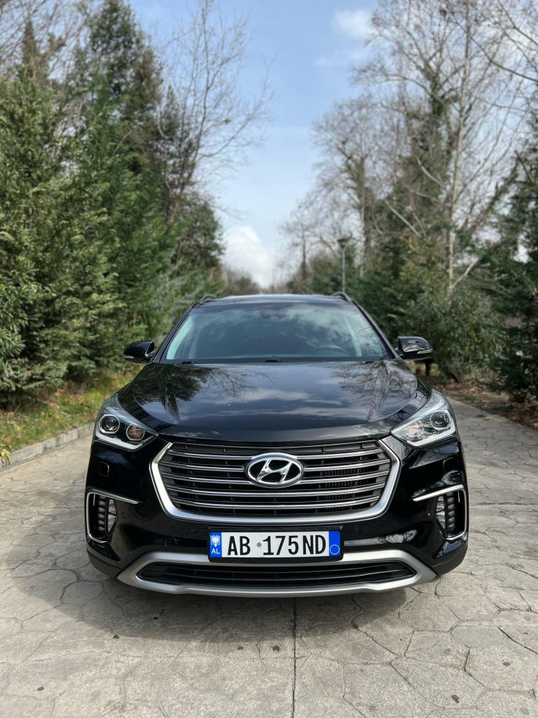 Hyundai GRAND Santa Fe 2.2
